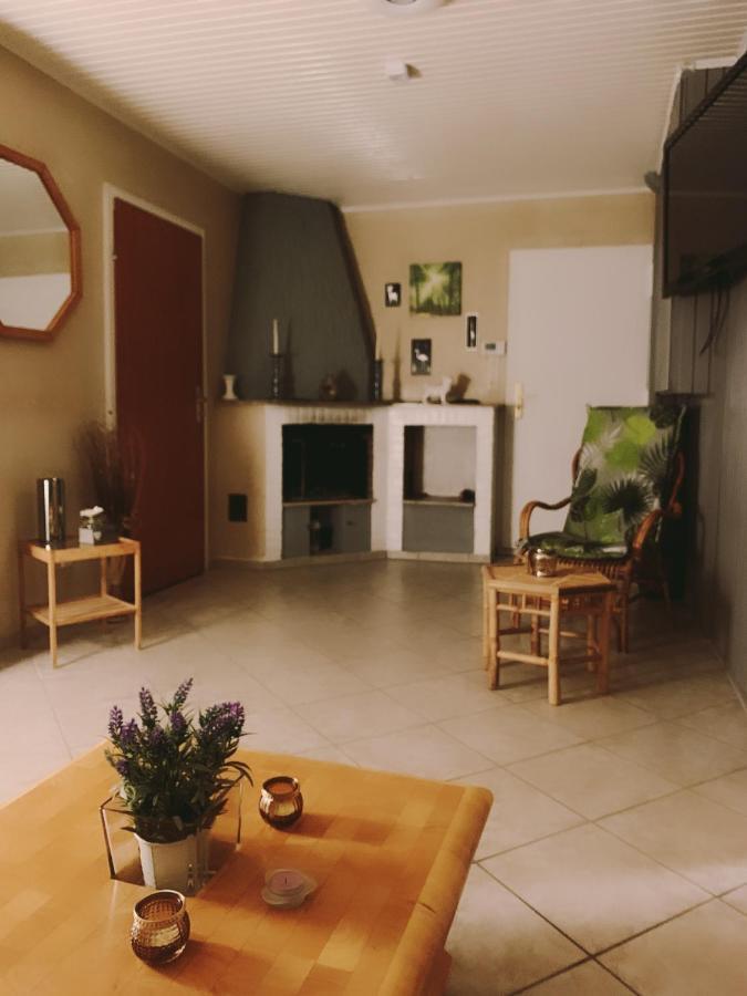 לאנגלסהיים Ferienwohnung Am Wald מראה חיצוני תמונה